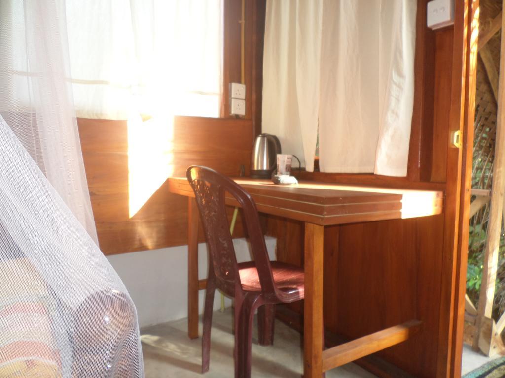Gold Ocean House Apartment Dikwella Ngoại thất bức ảnh