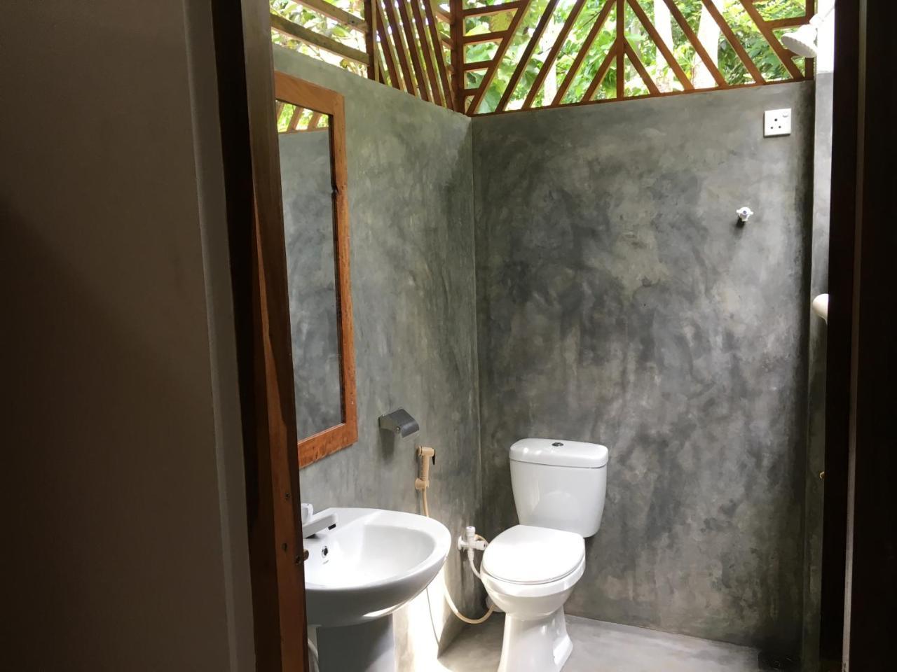 Gold Ocean House Apartment Dikwella Ngoại thất bức ảnh